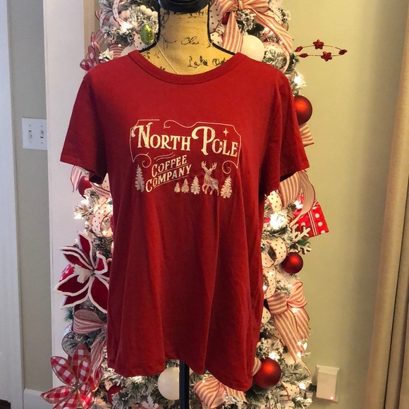 Maurice’s Christmas Tshirt - Picture 3 of 8